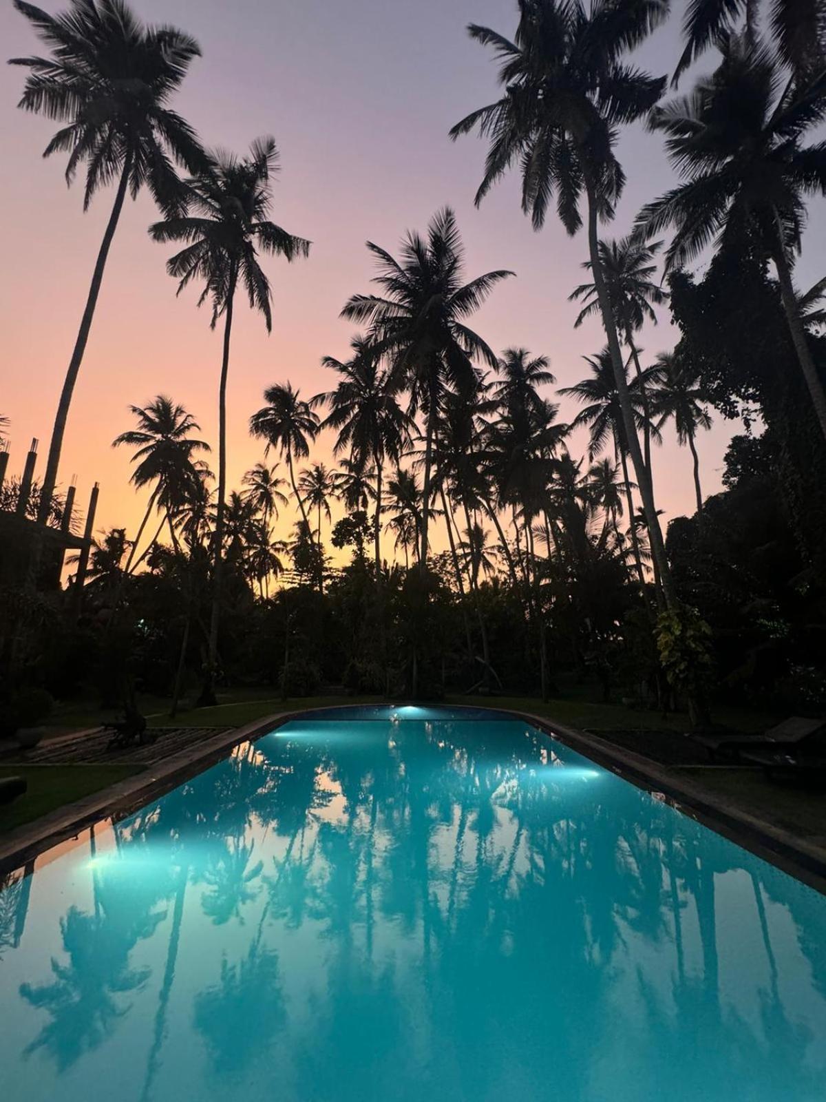 Hotel Riverrina Negombo Eksteriør billede